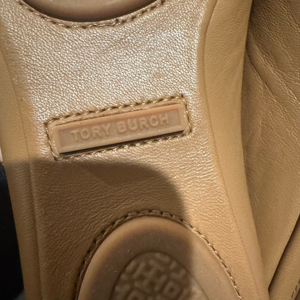 Tory Burch Gold Emblem Tan Flats - Picture 2 of 7